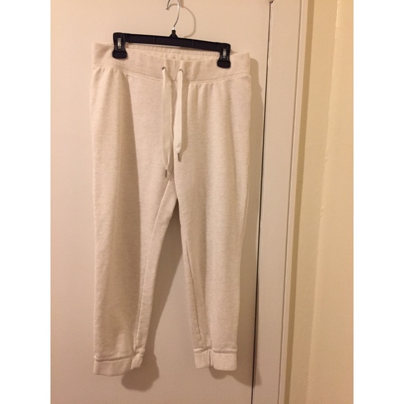 3 for $15 💥 Gap Body sweatpants - Picture 2 of 4